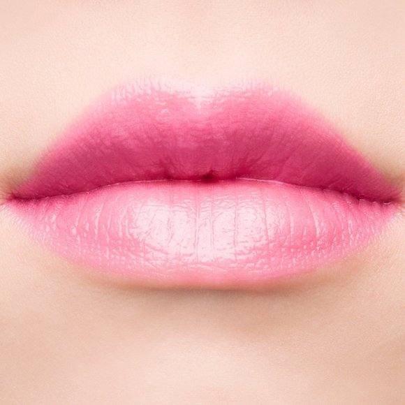 Becca Liptuitive Glow Gloss Camellia - Picture 4 of 5